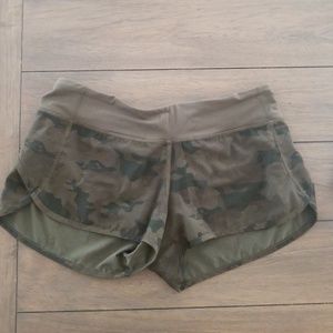 Lululemon Green Fatigue Speed Shorts Size 6